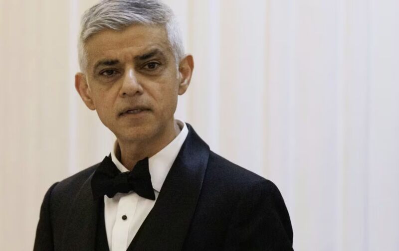 Image for the Tweet beginning: Our @sundersays welcomes @MayorofLondon Sadiq